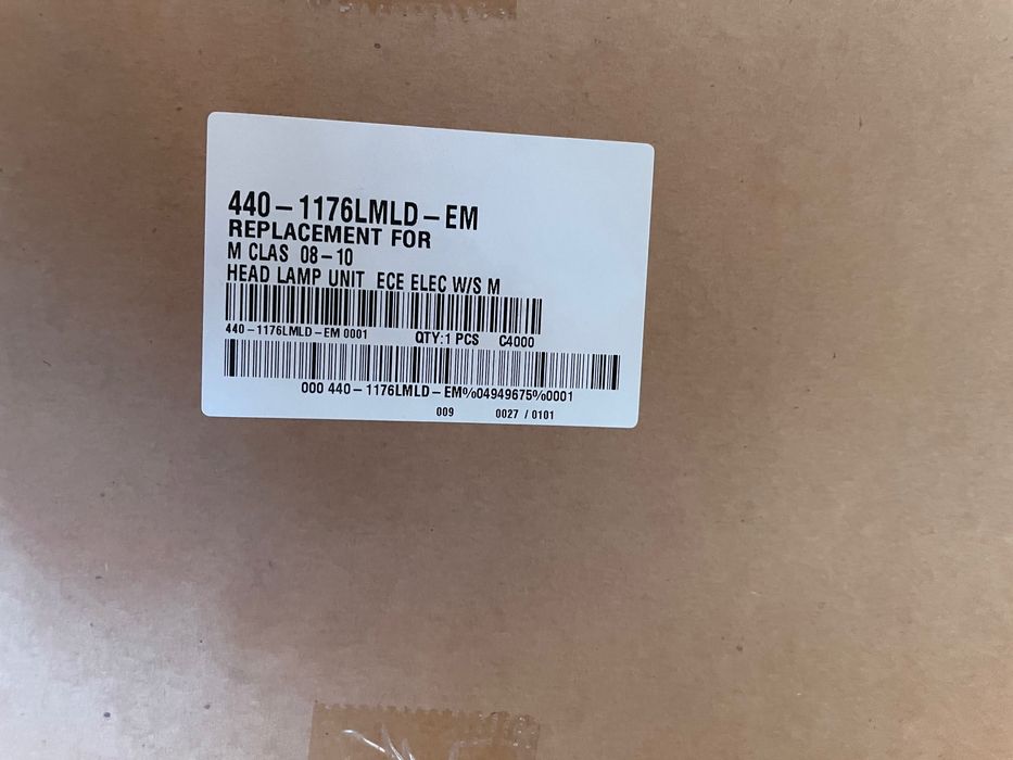 Фар за Mercedes ML W164 facelift