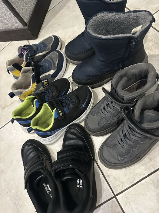 Обувь на мальчика 6-7 лет,3000т.все вместе.