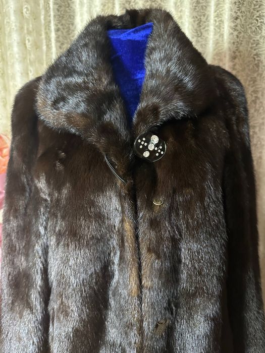 Скидка.Натупальная норковая шуба 48 размер.
