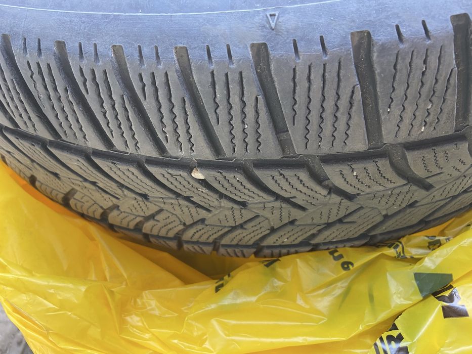 Зимни гуми Dunlop 215 55 18