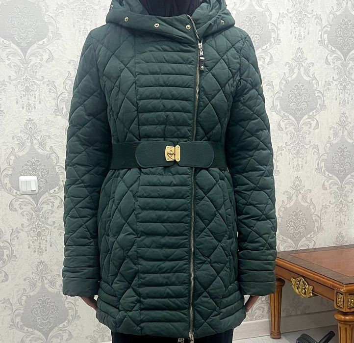 Продам женскую куртку