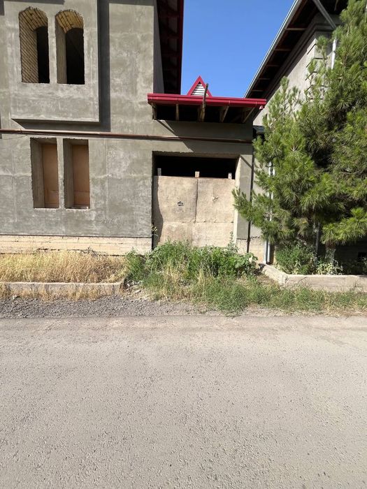 Срочно ! Uchastka sotiladi qizgʻaldogʻ , mehnat posti