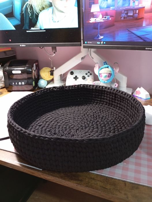 Лежанка для кота ручной работы