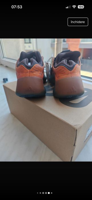 Adidasi yeezy 700,originali,marimea 38,noi,cu eticheta