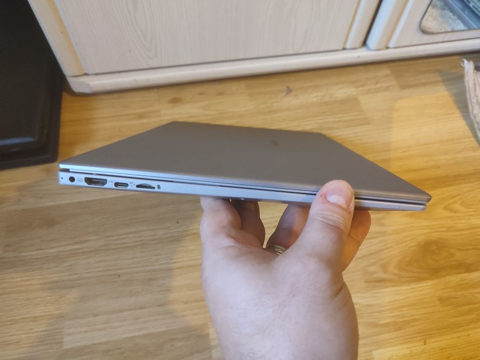 Carcasa Completa + Tastatura + Balamale - Medion E15308 MD63850