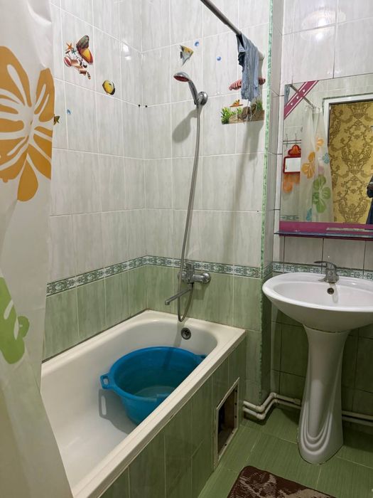 3 xonalik 1 - etaj kvartira Madina magazin orqasida ijaraga beriladi