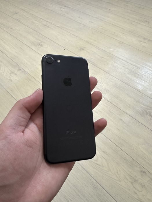 Iphone 7 black 32 gb
