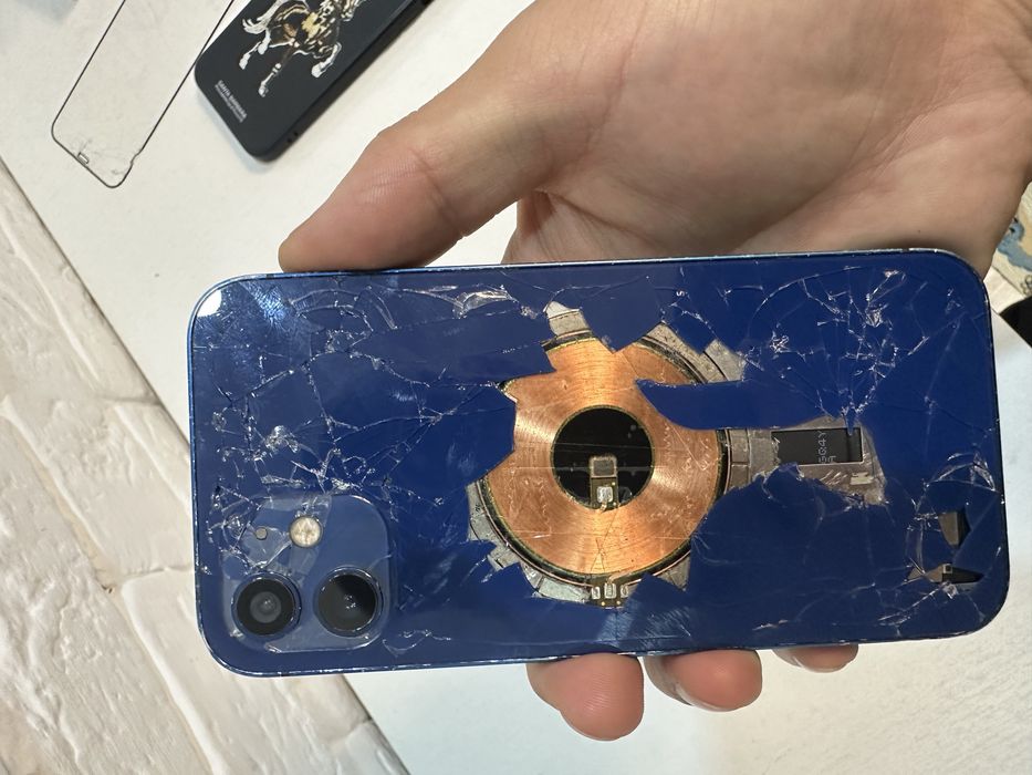 Iphone 12 с коробкой