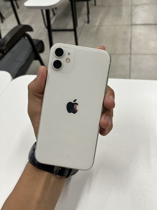 iPhone 11 белые цвет