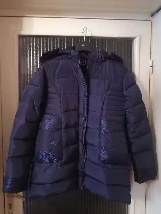 Geaca fâș de iarna noua cu gluga- dama, mărimea Xxl, culoare blomarin