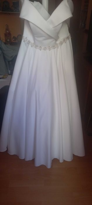 vand rochie de mireasa