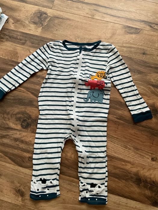 7 Детски пижами с къс и дълъг ръкав, размер 24 мес.