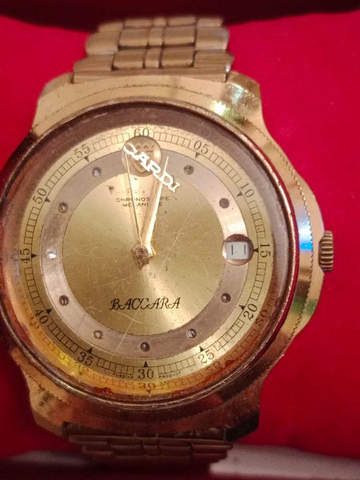 Продам мужские часы