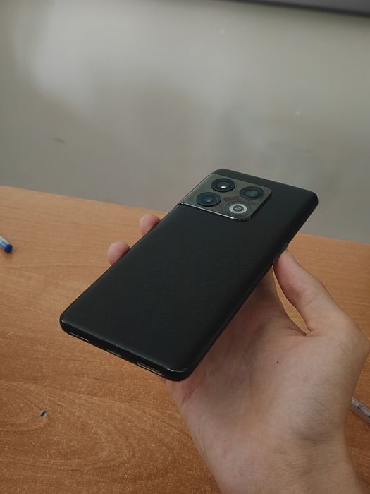 One Plus 10 pro 5g