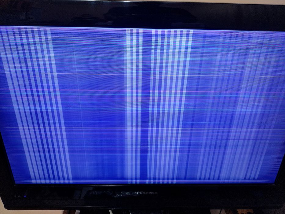 Не рабочий Hisense LCD32W57DVD