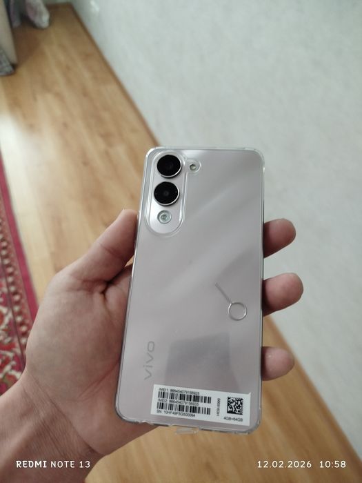 Vivo 04 почти новый