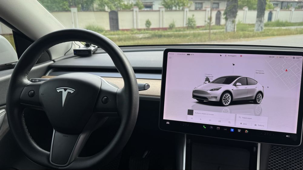Tesla Model Y Long Range