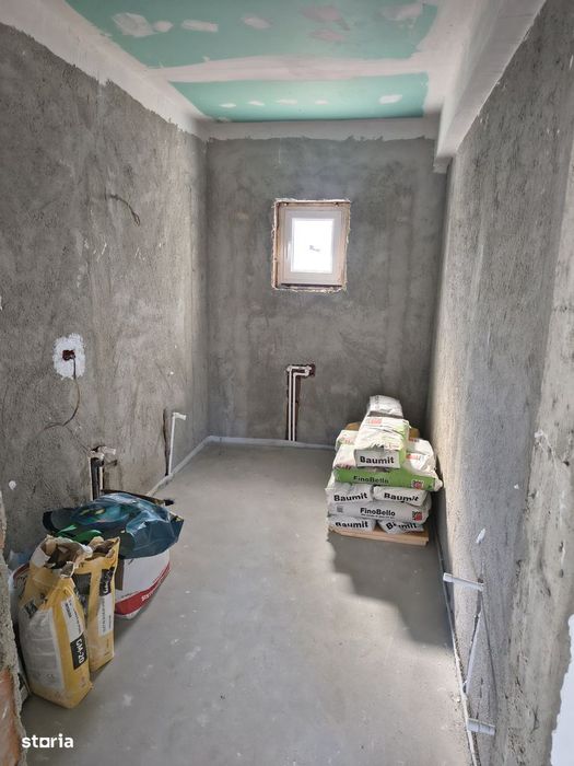 Casă nouă cu 4 camere în zonă liniștită
