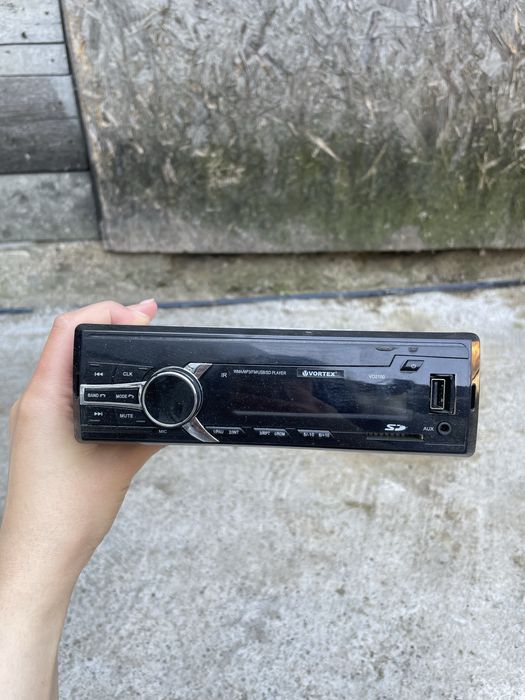 Radio pentru masina