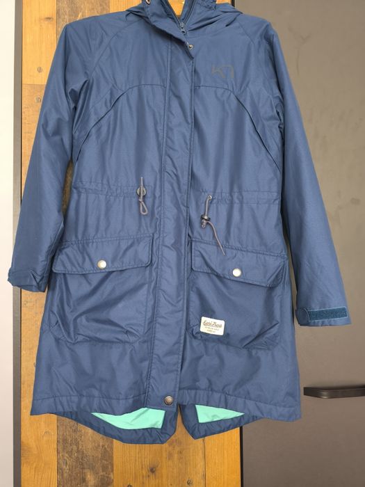 Дамско спортно яке Л размер