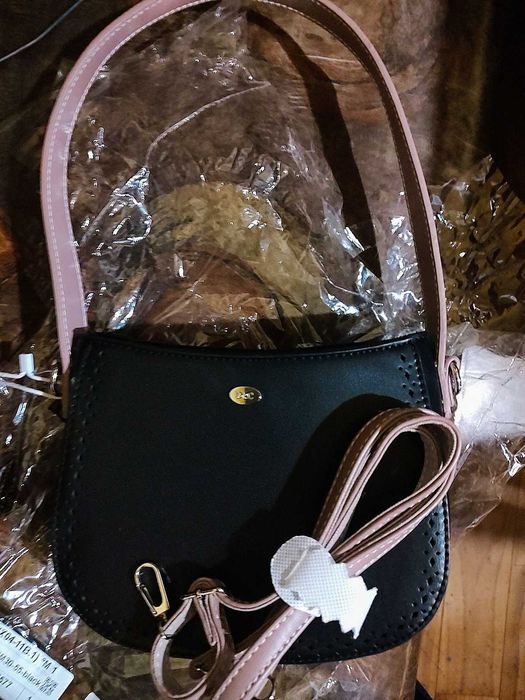 НОВА!!! Модерна и кокетна дамска чанта