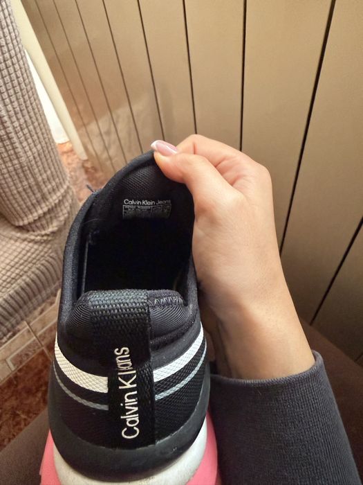 Дамски спортно елегантни обувки Calvin Klein