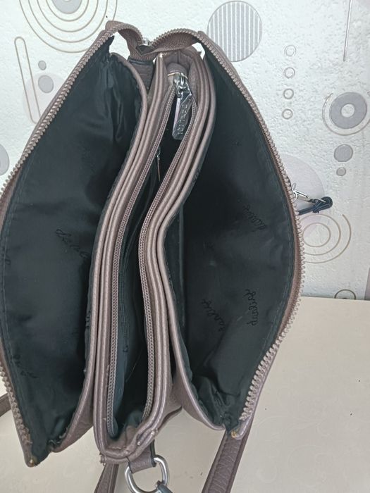 Продам женские сумочки