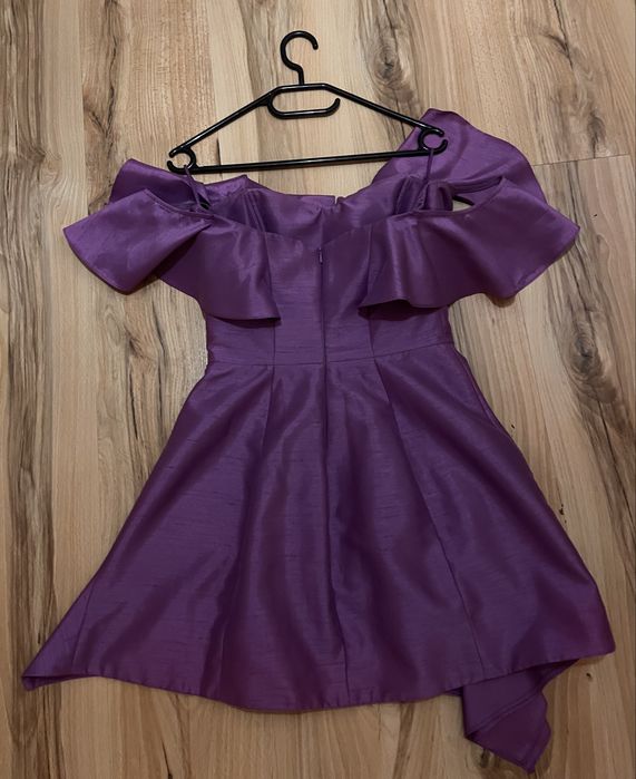 Рокля Cliche Reborn, сатенена рокля, червена рокля Zara