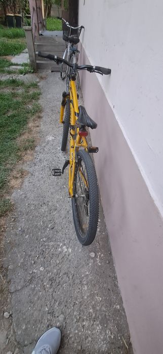 Vând bicicleta in stare foarte buna