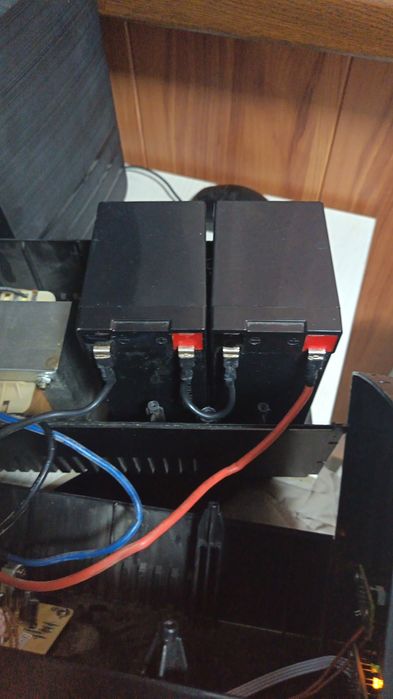 Источник бесперебойного питания