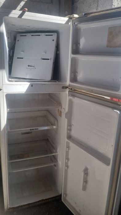 Продам Холодильник бу