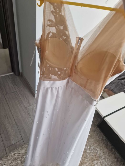 Rochita alba cununie