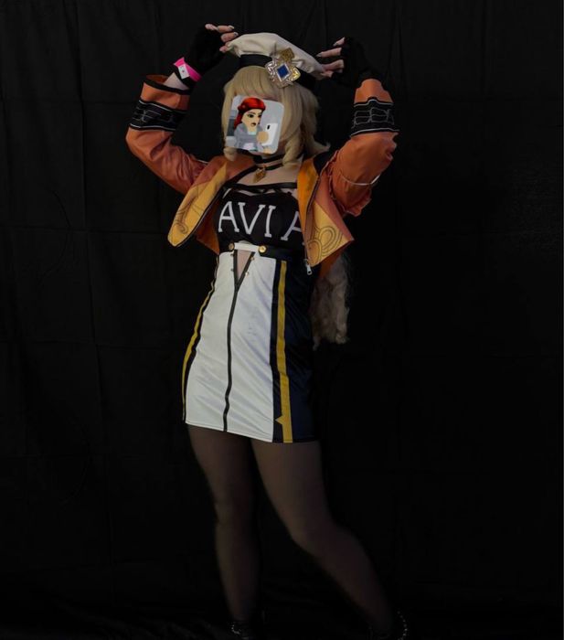 Косплей Навия геншин