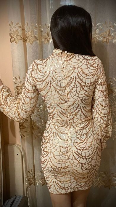 Официална къса рокля с пайети размер XS/S