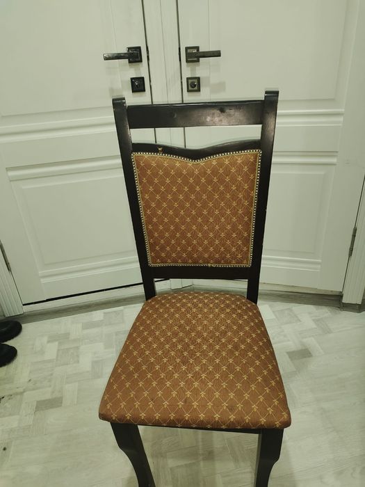 Стулья для гостинной