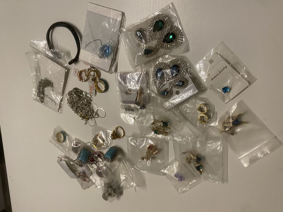 Ocazie! Lot muuuulte bijuterii