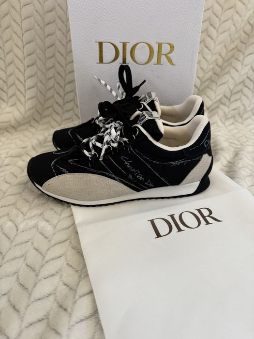 Дамски маратонки нови