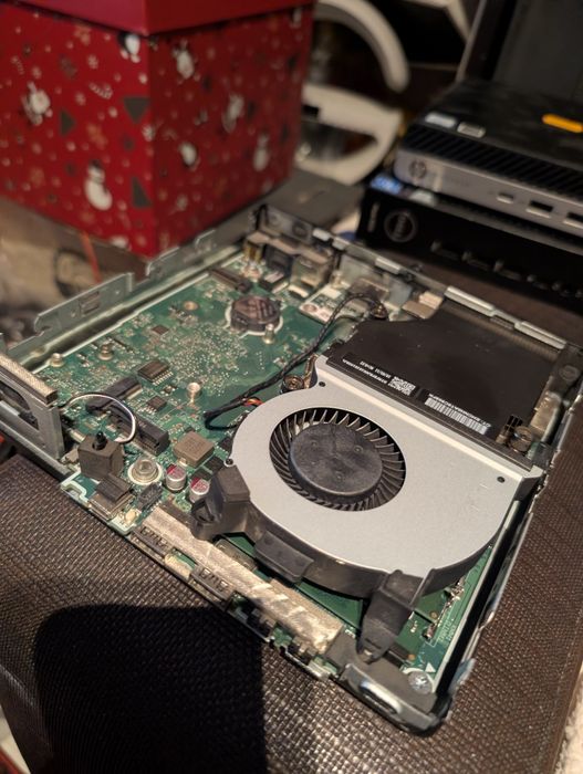 Okazie ‼️ Mini PC HP I5 9500t cu 16GB Ram SSD 256- impecabil!