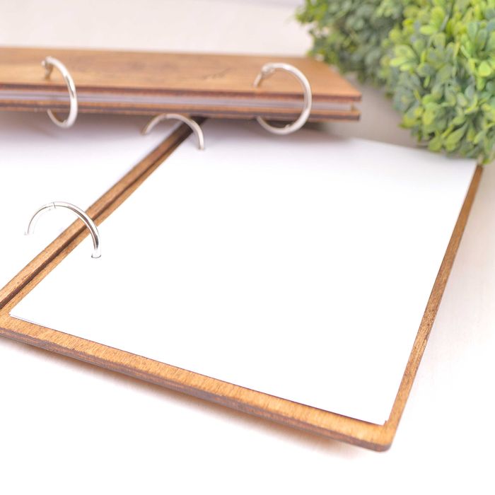 Дървена книга за рецепти с персонален надпис