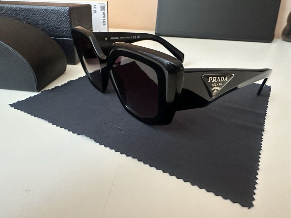 Оригинални очила Prada