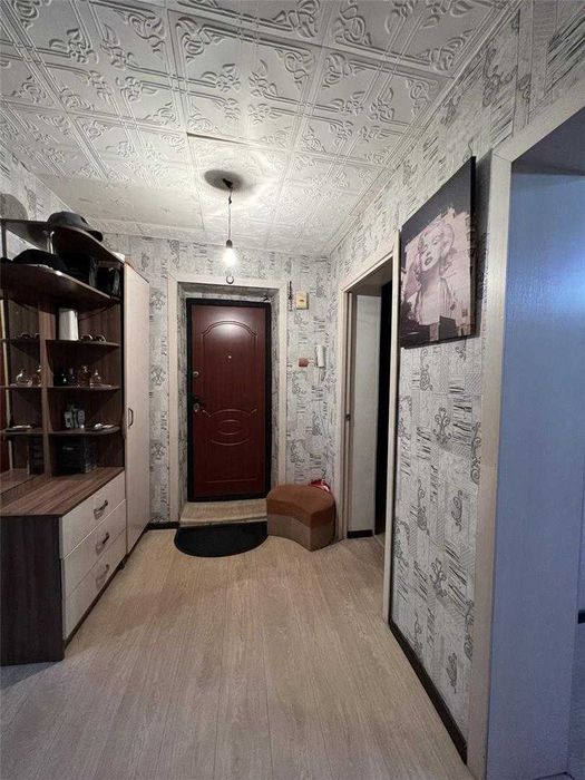 **Продам 3х студию улуч.план. в 68 квартале