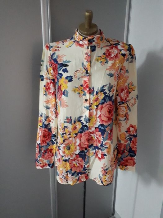 Новая блузка,размер S.