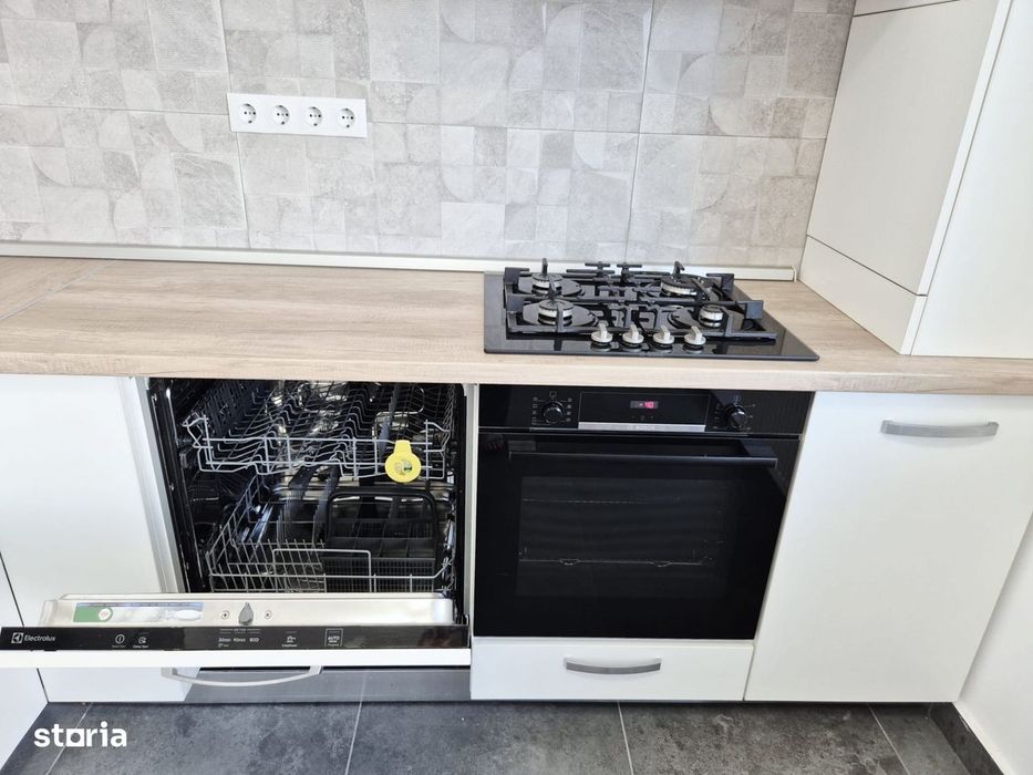 Apartament cu 3 camere de inchiriat | Zona Tribunalului – Piata Avra