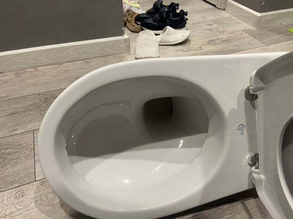 Продам подвесной унитаз VILLEROI&BOH