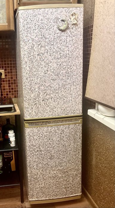 Продам холодильник Samsung