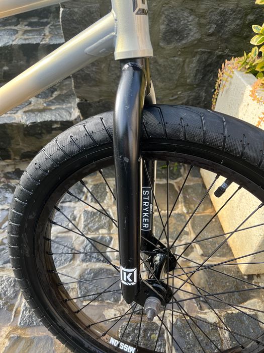 Vând bmx profesional în stare perfectă