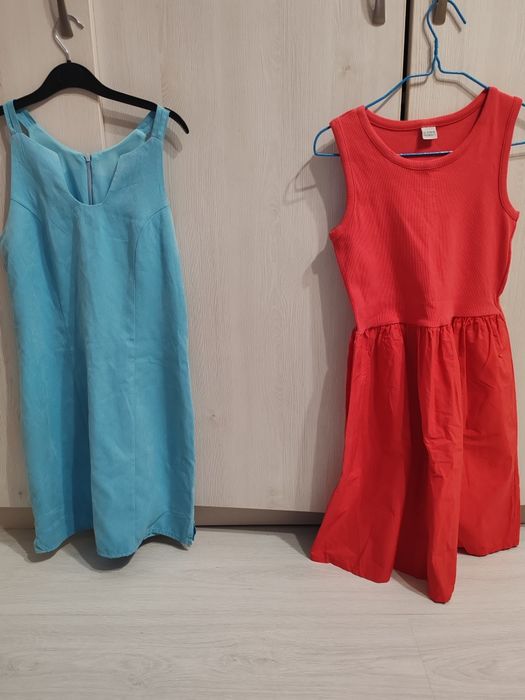 Дамско Яке и чисто нов панталон манго два чифта дънки Зара, жилетка и