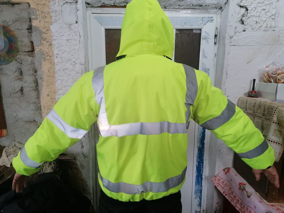 Geaca iarna reflectorizantă