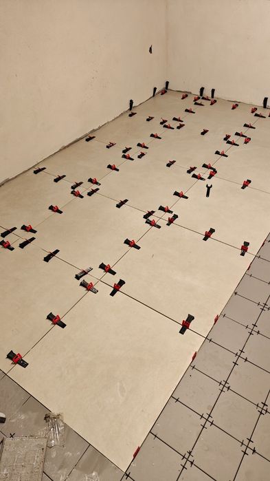 Montaj gresie si faianta, placari ceramice bai si terase