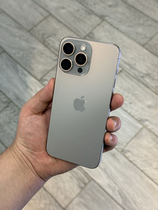 iPhone 15 Pro Max - в идеальном состояние